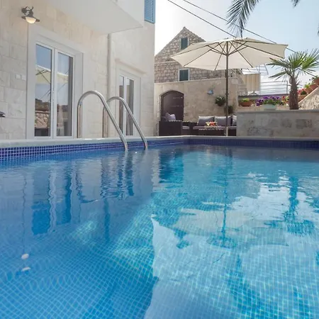 Capitis In The Center Apartment Hvar Town